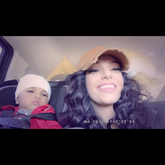 Meet your Posher, Courtney - Picture 1 of 1